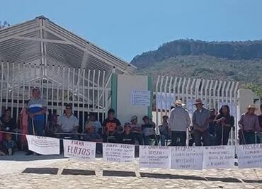Pobladores retienen a personal de salud en San Juan Tamazola, Oaxaca; señalan malos tratos y falta de cumplimiento laboral