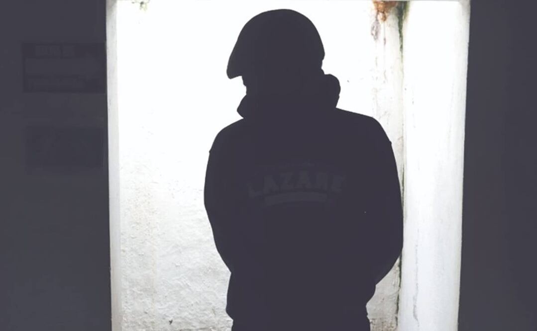 Enzo se convirtió en "El Colillas" durante su estadía en el penal de Santa Martha, pues recogía cigarros usados para fumarlos. Fotos: Berenice Fregoso/ EL UNIVERSAL