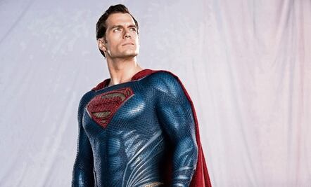 Henry Cavill podría volver a ponerse la capa de Superman