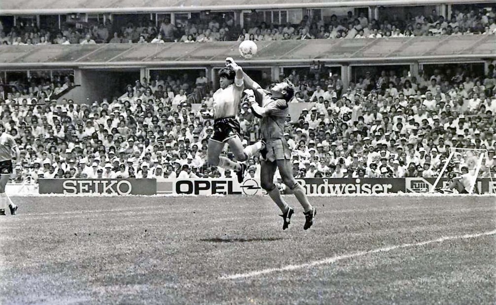 Detectar una jugada histórica es una habilidad que debe tener el cronista deportivo. Para Xavier Prieto hay otras, como la mano de Dios, que se entienden después por la controversia. Foto: IMÁGENES: ARCHIVO/EL UNIVERSAL