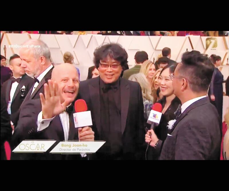 Facundo quiso bromear con el director al entrevistarlo. CAPTURA DE VIDEO