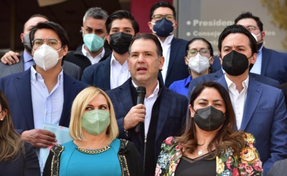 PAN capitalino presenta cinco quejas ante el INE contra Morena por violar veda electoral