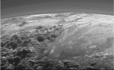 Hallan valles erosionados en Plutón