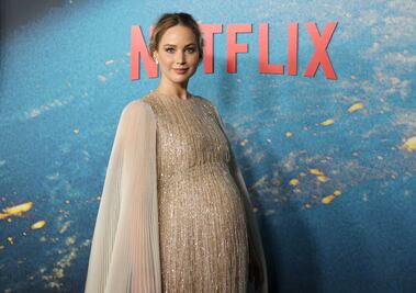 Jennifer Lawrence presume su pancita de embarazo