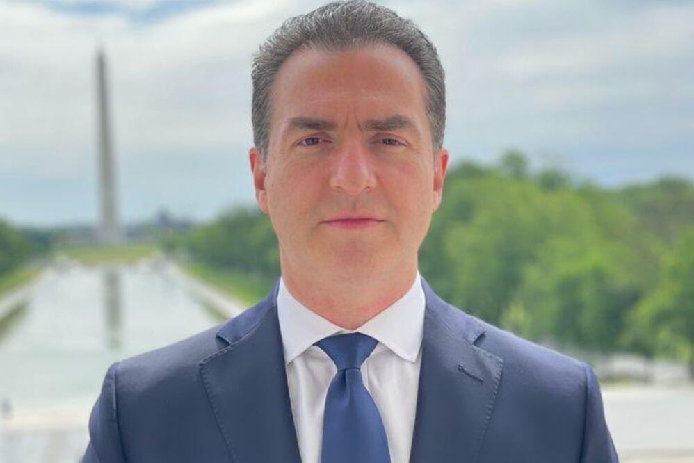 El candidato de la coalición PAN-PRI-PRD, Adrián de la Garza, obtuvo el triunfo en la alcaldía de Monterrey. Foto: Especial