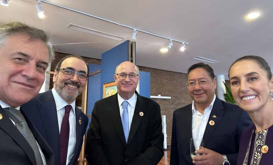 La mandataria federal sostuvo un breve encuentro con el Presidente del Banco Interamericano en la cumbre del G20. Foto: Especial