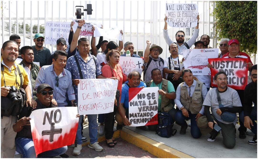 Este 31 de octubre, reporteros y reporteras de Chilpancingo, Guerrero protestaron contra la violencia y asesinatos de periodistas. Foto: Cuartoscuro