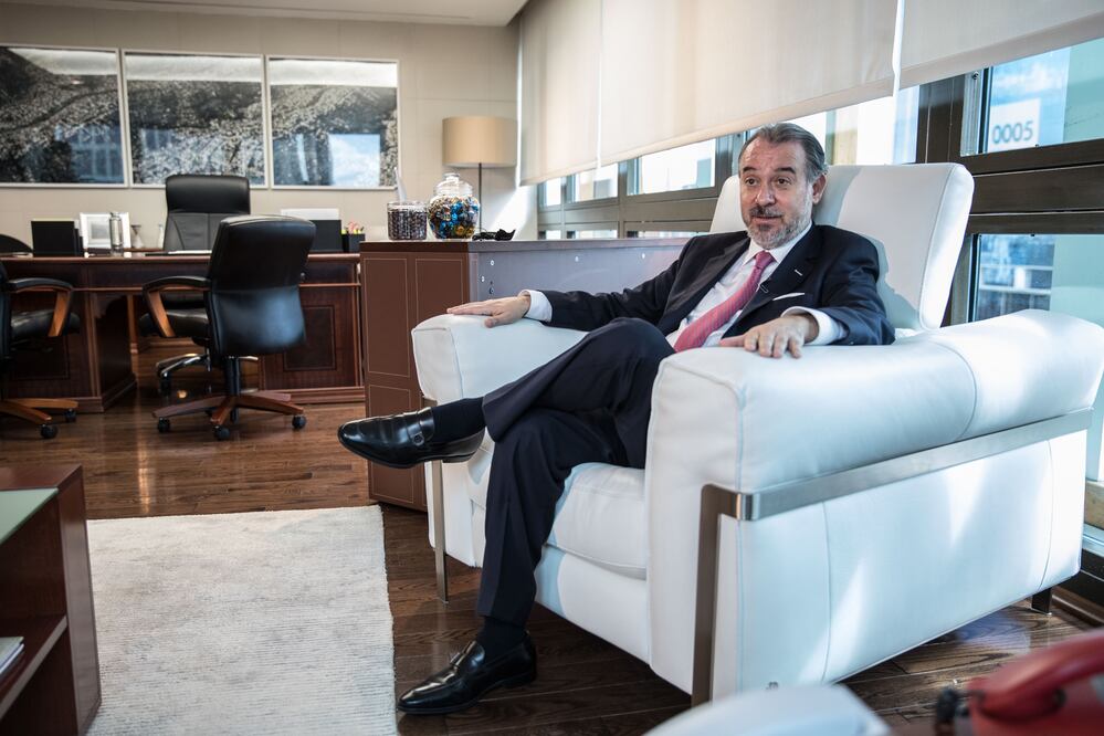 El procurador Raúl Cervantes asegura que su labor contra la corrupción no se enfoca sólo en mandos medios (GERMÁN ESPINOSA. EL UNIVERSAL)