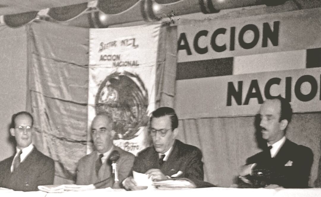 De la mano de su fundador, Manuel Gómez Morín (tercero de izq. a der.), Acción Nacional surgió en septiembre de 1939 como una organización opositora a la hegemonía del partido surgido de la Revolución y en defensa de la persona y sus derechos. (ARCHIVO)