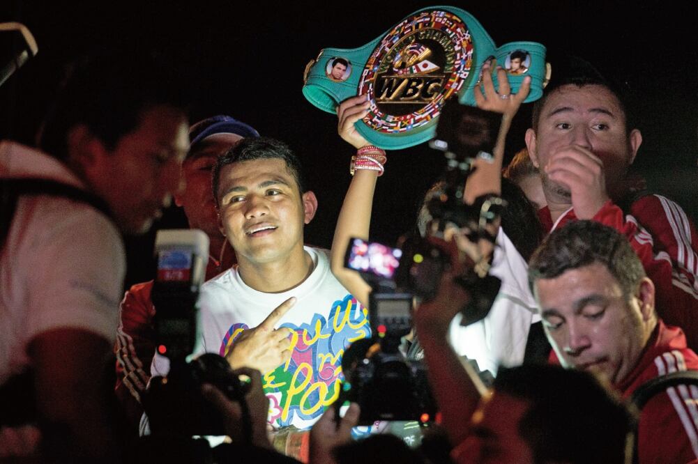 Román venció al hawaiano Brian Viloria, lo que le dejó una gran satisfacción, por la calidad del rival (ESTEBAN FÉLIX. AP)