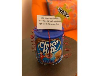 Niño olvida su muñeco preferido en hotel, y al recogerlo, se lleva gran sorpresa