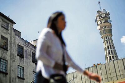 Telefónica y AMX piden mejoras en políticas