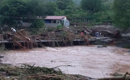 Sube a 4 el número de muertos tras lluvias torrenciales en Tlatlaya, Edomex