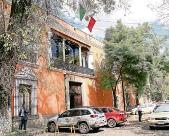 En Cultura, dos metas y 15 posibles despidos