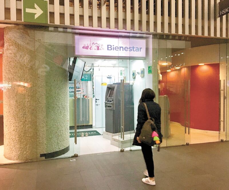 El Banco del Bienestar no cuenta todavía con las sucursales suficientes para alcanzar a todos los beneficiarios de los programas sociales. ALBERTO MORALES EL UNIVERSAL