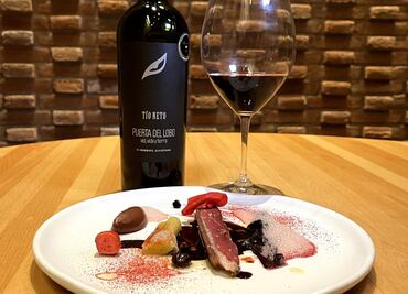 Migrante y Puerta del Lobo: Vinos queretanos y platillos multiculturales