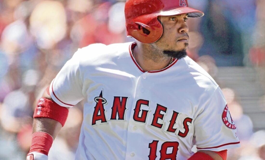 El tercera base Luis Valbuena impulsó el triunfo de Los Ángeles (KIRBY LEE. USA TODAY SPORTS)