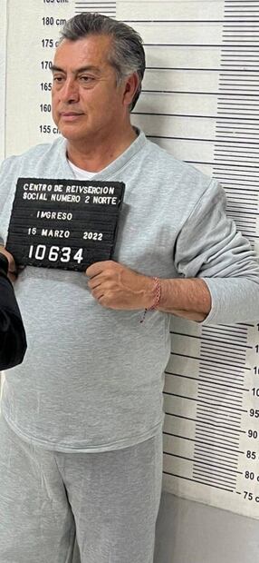 AMLO critica difusión de fotografías de "El Bronco" detenido en penal de Apodaca, Nuevo León