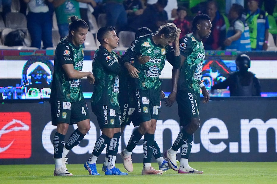 León en festejo de gol, durante la fase regular del torneo Apertura 2026 ante Monterrey - Foto: Imago7