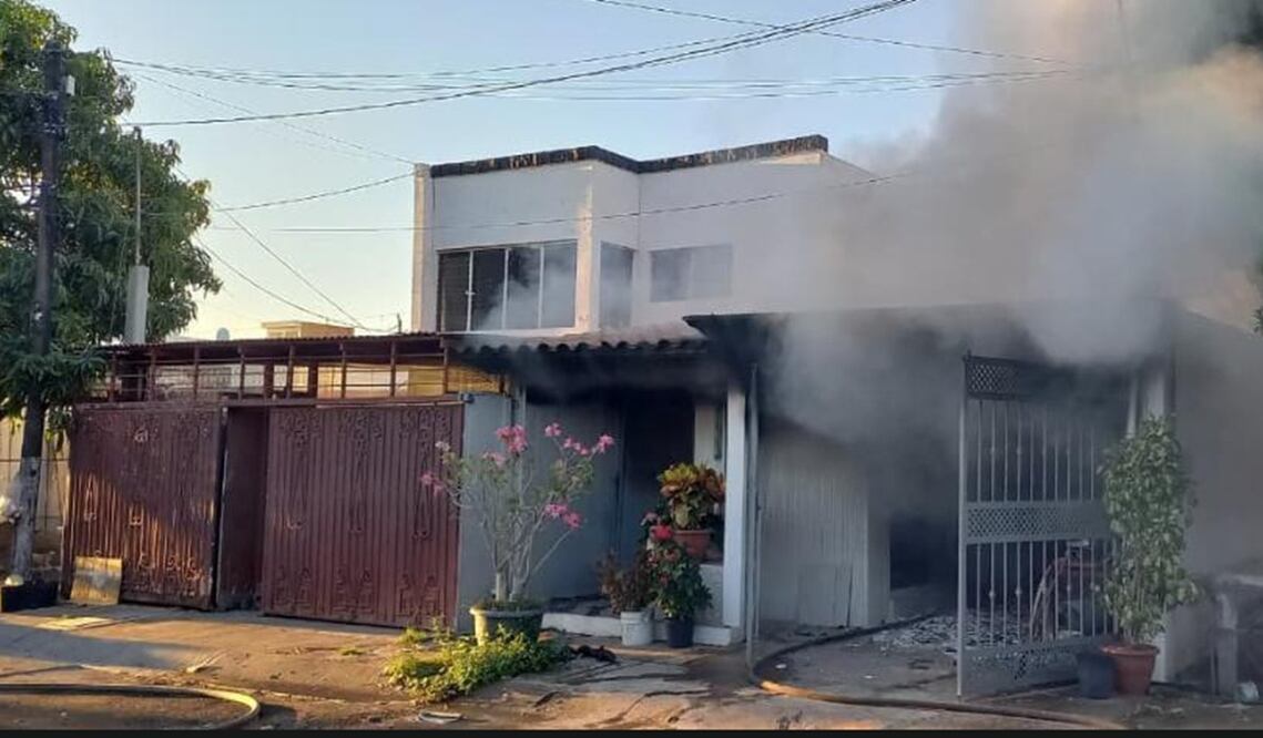 Un nuevo ataque contra una vivienda se registró por personas armadas en el fraccionamiento Santa Fe, en Culiacán, Sinaloa. Foto: especial