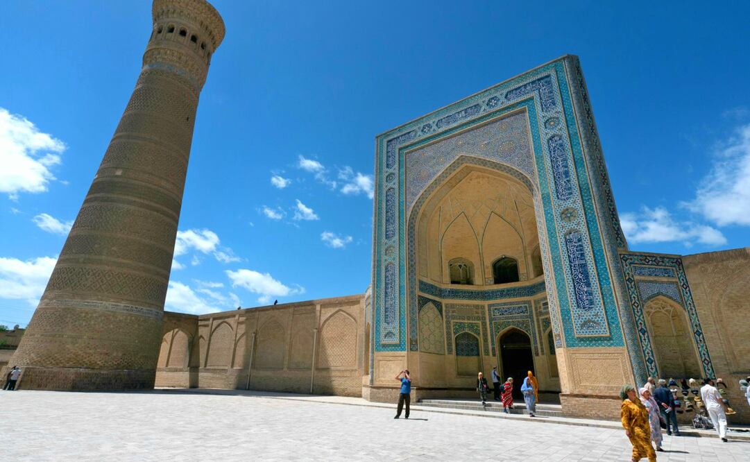 Uzbekistán ha registrado siete mil 177 casos confirmados y 20 muertes por Covid-19. Foto: Unsplash. Darrell Chaddock