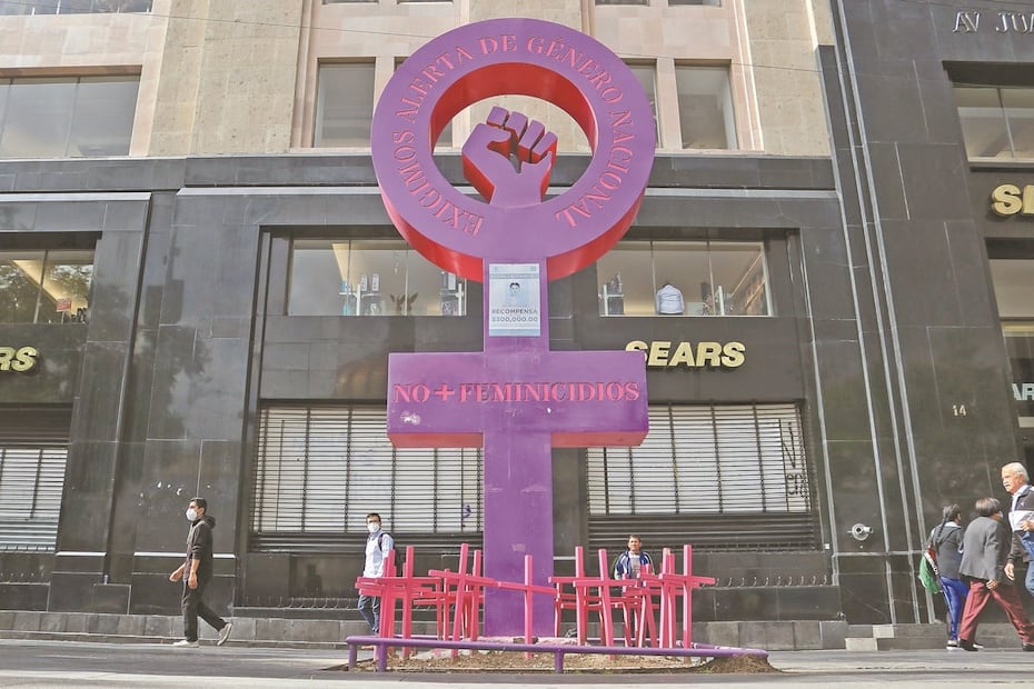La Antimonumenta hace referencia a los feminicidios. Foto: FERNANDA ROJAS. EL UNIVERSAL