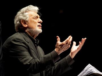 Ópera de Los Ángeles investigará a Plácido Domingo