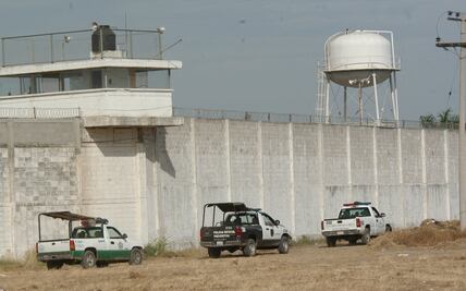 Autoridades ejecutan revisión en penal de Culiacán