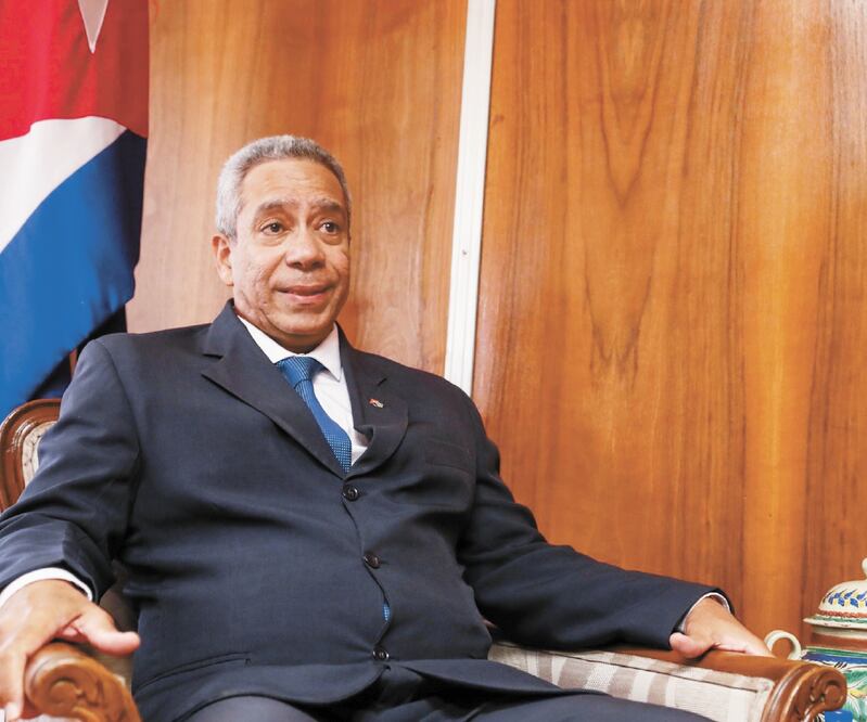 Antonio Luis Carricarte Corona dijo que con las asociaciones entre Cuba y México se impulsará la relación económica-comercial entre ambos países. Foto: DIEGO SIMÓN. EL UNIVERSAL