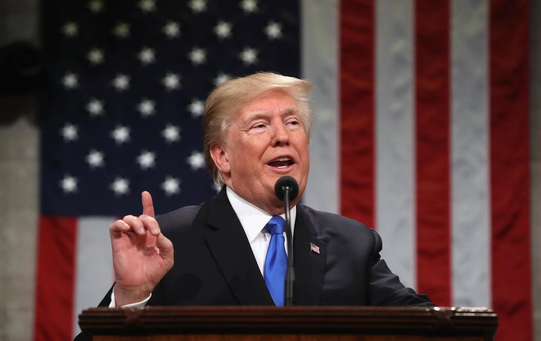 Trump dice que enviará entre 2 mil y 4 mil militares a la frontera con México