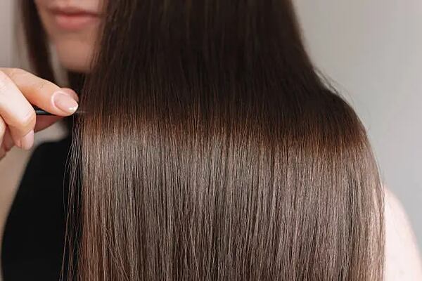 Cómo oscurecer el cabello de manera natural