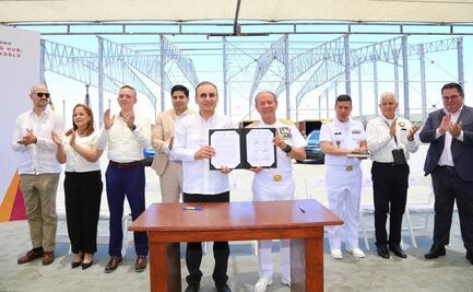 Sale del Puerto de Guaymas el primer embarque de autos Ford fabricados en Hermosillo; van a Chile