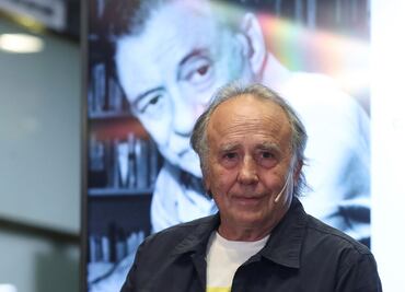 Serrat homenajea a Benedetti, "el poeta que vio en la canción un arte"