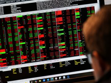 Aranceles de Trump conmocionan a los mercados financieros; aumentan riesgo de recesión global: Moody’s