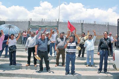 Protestan contra reforma educativa en 4 estados