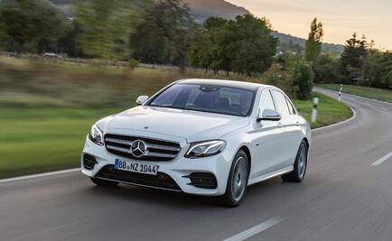 Mercedes-Benz deja de invertir en autos a gasolina