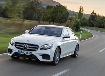 Mercedes-Benz deja de invertir en autos a gasolina