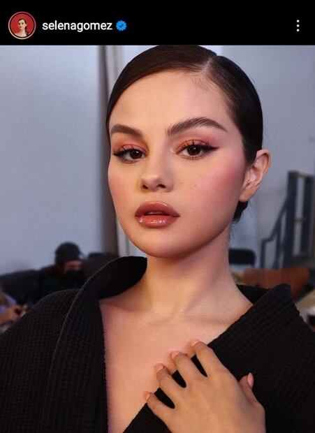 Peinados en tendencia que te harán brillar en Navidad 