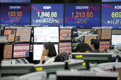 Índice Nikkei cae 4% tras incremento de aranceles a China; mercados siguen optando por posturas cautelosas