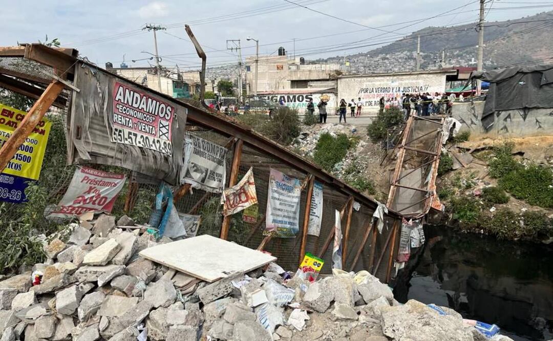 Esta mañana de jueves, el puente peatonal colapsó y dejó a 13 personas lesionadas. Foto: Emilio Fernández/El Universal