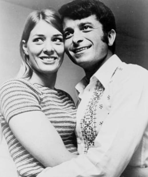 Foto de Kim y Roberto Casali. En entrevista con Cartoonist Profiles, la creadora de Love Is... comentó que, “si hubiera tenido opción, me habría convertido en escritora de canciones románticas. Foto: ESPECIAL/Tomada de Love Is…