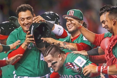 México gana pero queda fuera del desempate en el Clásico Mundial