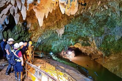 Niños quedarían atrapados meses en cueva si no aprenden a bucear 