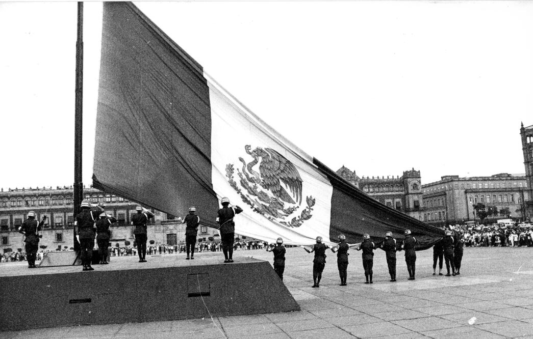 Cuando se celebraba con orgullo El Día de la Bandera