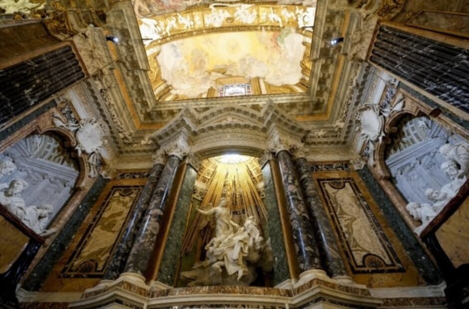El "Éxtasis de Santa Teresa", de Bernini, recupera su luz dorada