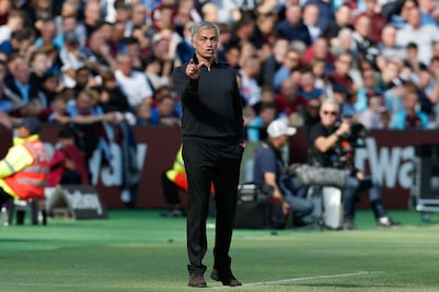 Arbitraje perjudicó al United: Mourinho