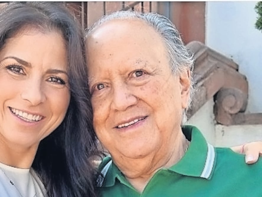 Rosaldo celebró con esta foto el último cumpleaños de su padre. Foto: @alexrosaldo