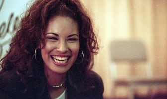 Selena: el micrófono con lipstick