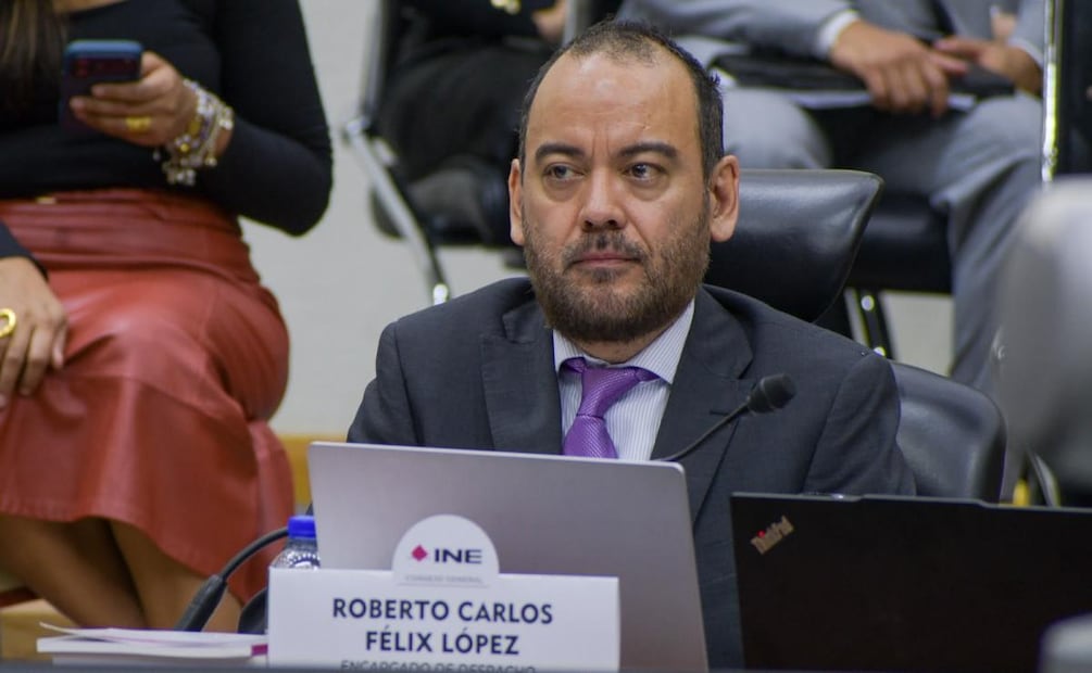 Roberto Félix López, secretario ejecutivo del INE durante sesión extraordinaria del Consejo General del INE para el Proceso Electoral 2026-2027 (10/09/2026). Foto: Santiago Cadena / EL UNIVERSAL