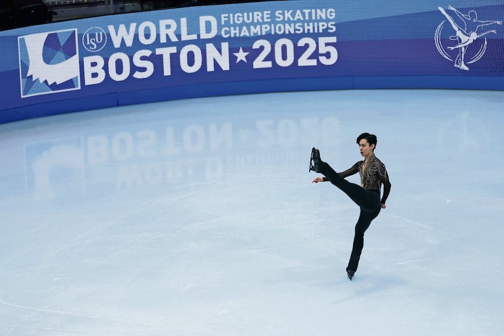Donovan Carrillo se clasificó a los Juegos Olímpicos Invernales. FOTOS. cortesía getty images